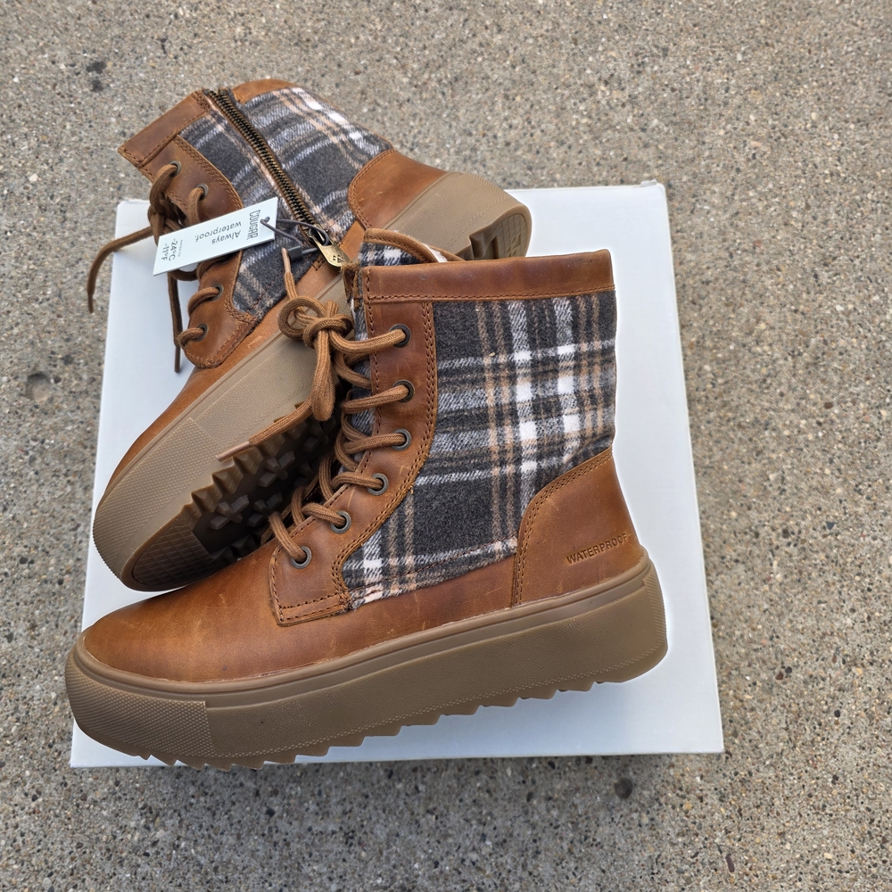 Cougar Insulated Brown Plaid Ankle Boots Women Size 10 - Picture 10 of 12